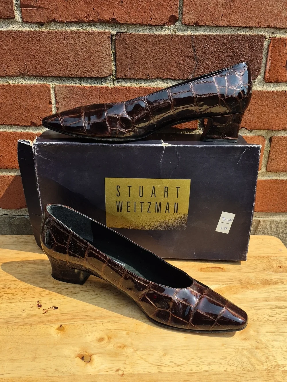 Stuart Weitzman 10 3A Bentley Croc Heel Vintage